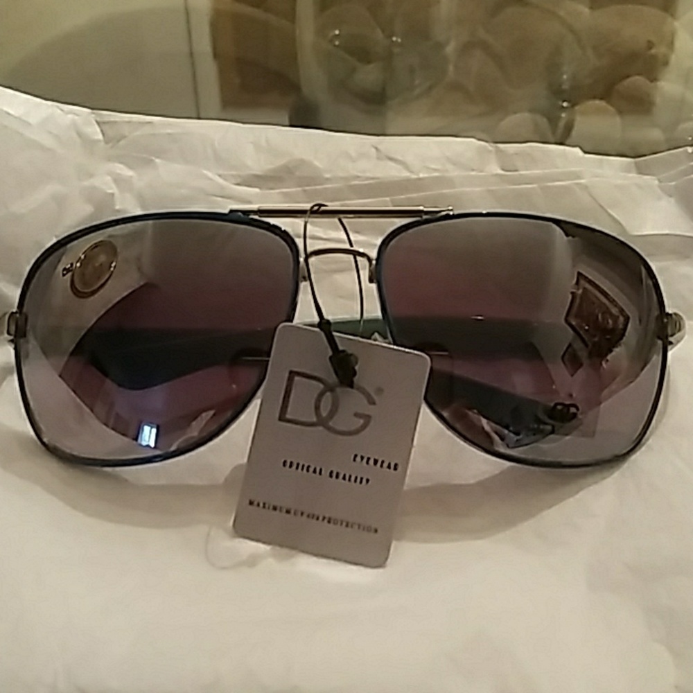 Women's NWT Blue & Green DG Eyewear Shades